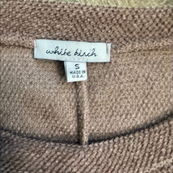 White Birch Short Sleeve Sweater Top with Glitter Pocket. - Picture 3 of 4